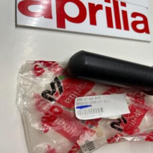 1 outil  aprilia ap8201531 Outillage Spéciaux D Minarelli AM6 2011