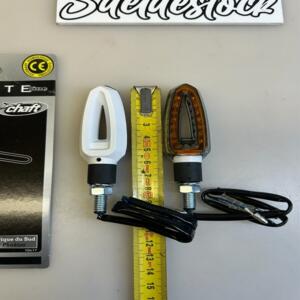 1 paire clignotant led  chaft ultimate  in558  falcon blanc / fumé homologuée