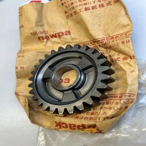 1 pignon première suzuki 24311-14311 rm 250 z d e f  1982 1985