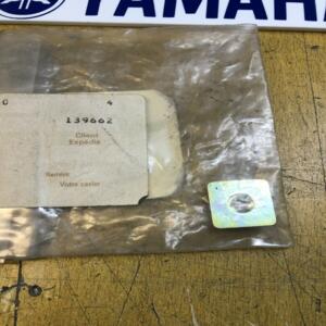 1 plaque écrou yamaha 12r-14484-01 xs 400 xv 1000 1100 700 750