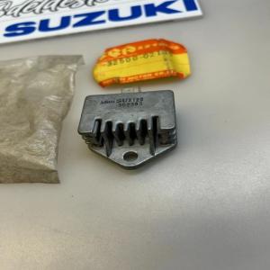 1 régulateur tension 6v suzuki 32500-02110 32500-02111 cs 50 fr 80 cl 50 pv 50