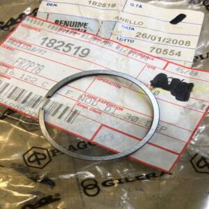 1 segmant superieur en L piaggio 50 ciao si-mix 182519
