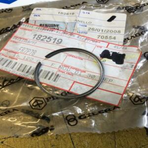 1 segmant superieur en L piaggio 50 ciao si-mix 182519