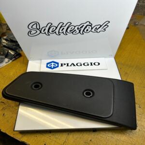 1 support repose pied droit piaggio 655843 mp3 250 300 400 ie lt