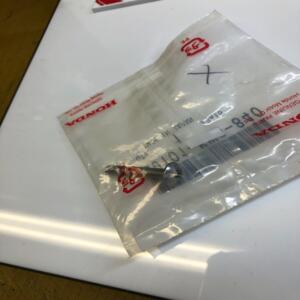 1 vis spécial 5x28 bulle honda 90101-kw6-840 cbf 1000 600 xl 1000 v varadero