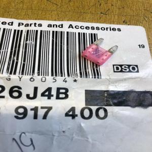 1x 61136917400 Fusible Mini rosa 4A bmw k41 k30 259c k15 k16 r13 k14 k17 k46 k42
