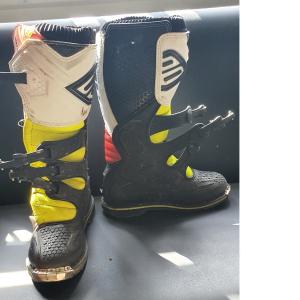 BOTTES SHOT RACE GEAR X10 TAILLE 39