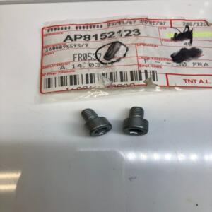 2x vis m6x8 aprilia ap8152123 etv 1000 rsv 1000 sl 1000 falco rxv sxv 450 550