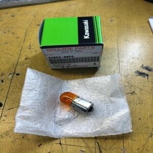 ampoule clignoatnt 12v 10 w kawasaki 92069-0058 br bx 250 ex 300 400 650 z 800
