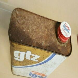 Ancien bidon d'huile  igol gtz 20w50  plein deco de garage vintage