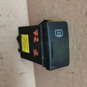 AUDI A4 INTERRUPTEUR BOUTON DEGIVRAGE LUNETTE ARRIERE ref  4D0941503B