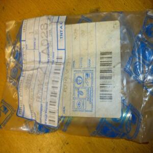 axe de bequille centrale  piaggio ciao 50 560072