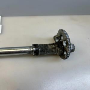 axe roue arrière complet yamaha 2JX-25381-10 2JX-25381-11 tw 125 1999 2004