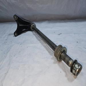 AXE ROUE ARRIERE SUZUKI GSX1100G GSXG 1991-1996 GV74A