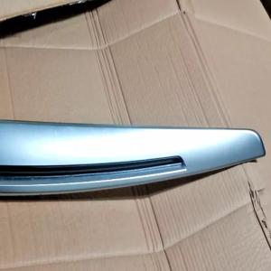 baguette chrome droite console centrale Renault Megane IV 4 ref 969301794R