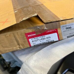 base support top case honda 81271-k35-305 pcx 125 2011 2016