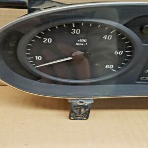Bloc compte tours Compteur Vitesse renault Trafic 2 opel Vivaro ref 8200252450