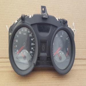 Bloc Compteur Vitesse  Renault Megane 2 REF 8200399693 D