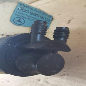BOCAL RESERVOIR HUILE DIRECTION POUR MERCEDES W140 REF 8430900