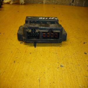 boite a fusible  kawasaki gpx 750 r f1 zx750 f1 26021-1065 59416-1057 1987 1989