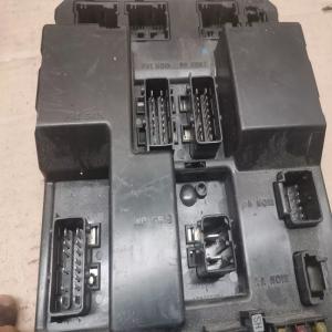 BOITIER BSI VALEO CITROEN C5 307 2.0L HDI REF 9651197580
