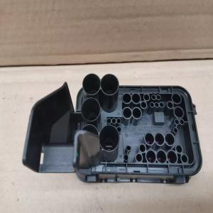 boîtier fusible relais  Volkswagen golf 5 TOURAN ALTEA PASSAT SHARAN 1K0937700B