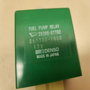 Boitier relais pompe carburant daihatsu ref 28380 87702 061700-1800