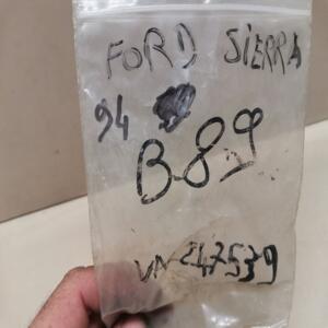 BOUCHON DE RESERVOIR CARBURANT FORD SIERRA MK1 REF 247539