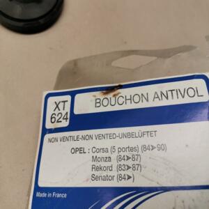 BOUCHON DE RESERVOIR CARBURANT OPEL CORSA MONZA REKORD SENATOR REF XT624