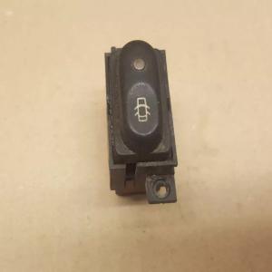 BOUTON CONDAMNATION FERMETURE CENTRALISATION DES PORTES RENAULT LAGUNA I