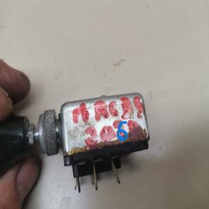 BOUTON   HANOMAG  MAN MERCEDES 206 306 D