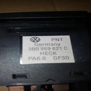 Bouton Interrupteur degivrage lunette arriere   PASSAT 4 PHASE 2 ref  3B0959621