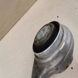 Bras de suspension inferieur avant gauche MERCEDES classe C W205 W213