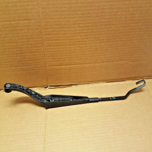 BRAS ESSUIE GLACE AVANT DROIT  PEUGEOT 307 ref 9653276980