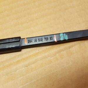 BRAS ESSUIE GLACE AVANT DROIT  PEUGEOT 307 ref 9653276980