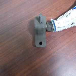 bras triangle inferieur suspension peugeot 405 coté gauche 11752