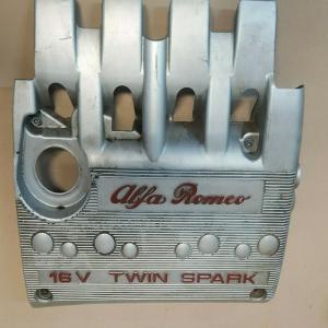CACHE MOTEUR ALFA TWIN SPARK capot moteur Alfa Romeo 147 1.6 ESSENCE
