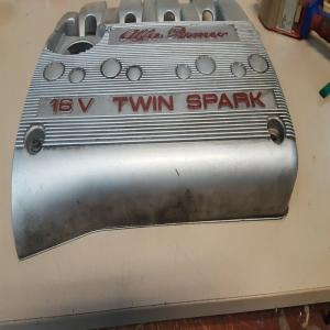 CACHE MOTEUR ALFA TWIN SPARK capot moteur Alfa Romeo 147 1.6 ESSENCE
