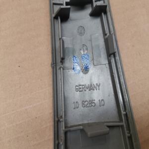 CACHE poignee porte interieur coté droit BMW SERIE 1 E87 ref 7147108