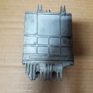 Calculateur Bosch 0261203546 441.0.4046-023.6 Skoda Felicia