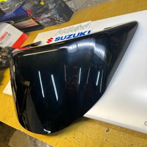 CAPOT DOSSERET DE SELLE noir brillant SUZUKI 1800 VZR INTRUDER vz-r