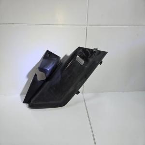 CARENAGE CALE PIED YAMAHA XMAX X-MAX MBK SKYCRUISER 125 2006 - 2009