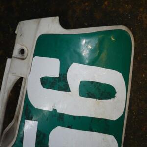 carénage latéral coté gauche kawasaki kx 125 250  1995 a 1998