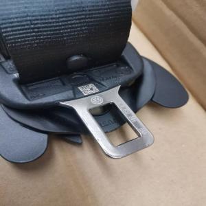 CEINTURE DE SECURITE ARRIERE DROIT VW POLO 6R V 5 PHASE I REF 6C0857806