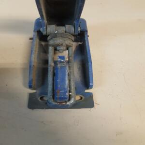 Charniere de porte arriere coffre gauche MERCEDES VIANO VITO w639