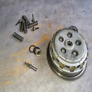 CLOCHE EMBRAYAGE KAWASAKI ZZR 600 ZX600E ZZR600 1994
