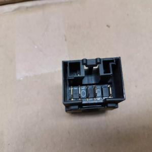 Commande bouton lève vitre   FIAT Punto 1