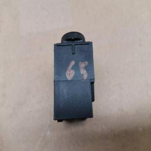Commande bouton lève vitre   FIAT Punto 1