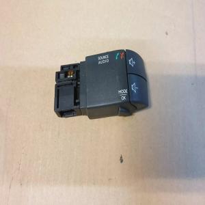 Commande volant contrôleur radio  RENAULT CLIO IV 4 TWINGO 2 TRAFIC 344422020AG