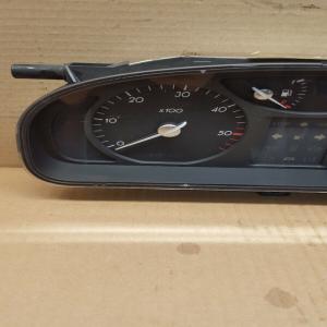 Compteur de vitesse Renault Laguna 2 1.9 DCI  ref 8200002216